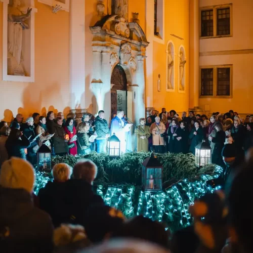 adv-2024-web-adventski-vijenac-svijece