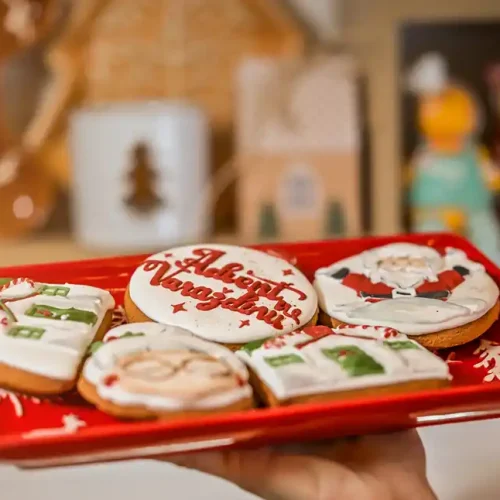 Advent majce i šalice